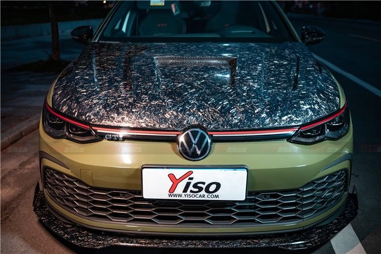 YISO - VOLKSWAGEN GOLF MK8 CARBON FIBRE BONNET HOOD