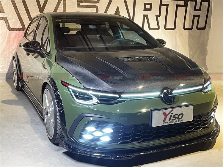 YISO - VOLKSWAGEN GOLF MK8 CARBON FIBRE BONNET HOOD