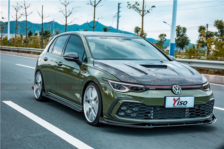 YISO - VOLKSWAGEN GOLF MK8 CARBON FIBRE BONNET HOOD