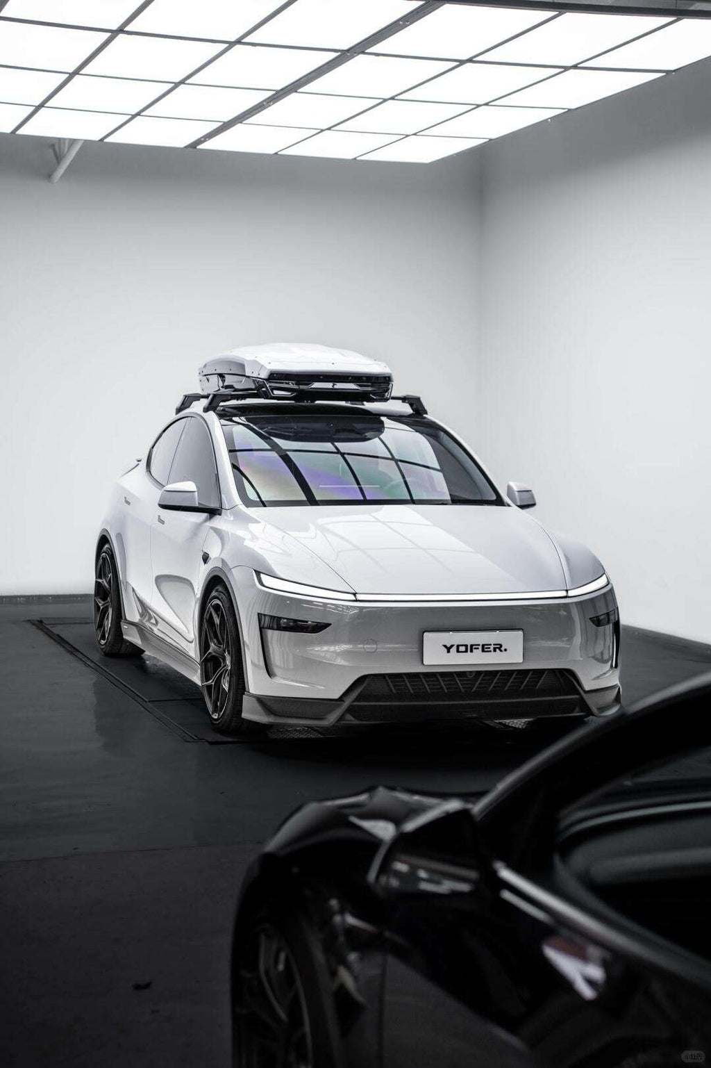 YOFER - TESLA MODEL Y JUNIPER REFRESH 2025+ FRP FRONT LIP