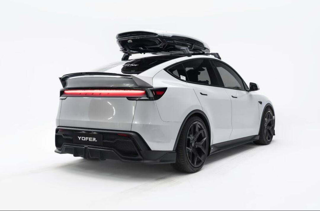 YOFER - TESLA MODEL Y JUNIPER 2025+ FRP SIDE SKIRTS