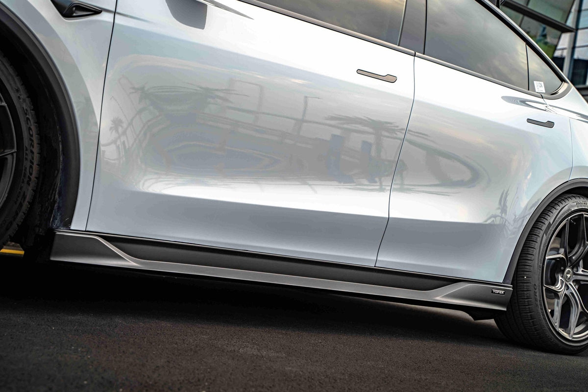 YOFER - TESLA MODEL Y JUNIPER REFRESH 2025+ FRP SIDE SKIRTS